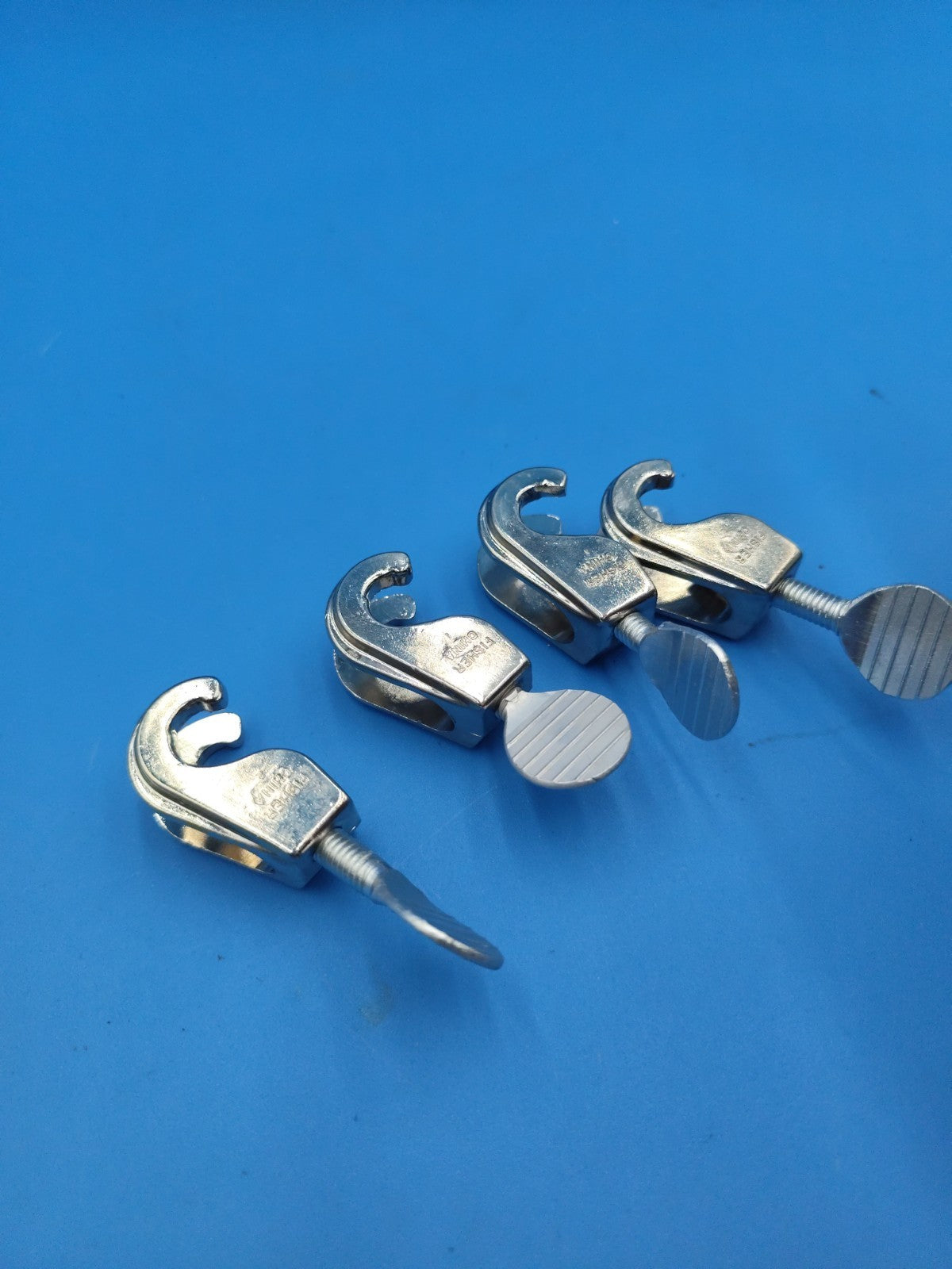 fisher flexaframe Hook Connector 14-666-18Q
