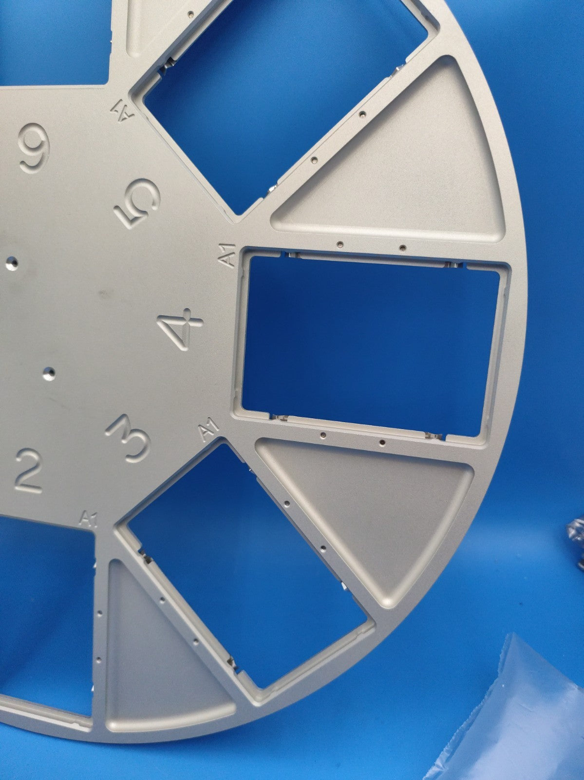 internal plate carrier turntable (rotary wheel) Of MagMAX Express 96 Purify Syst