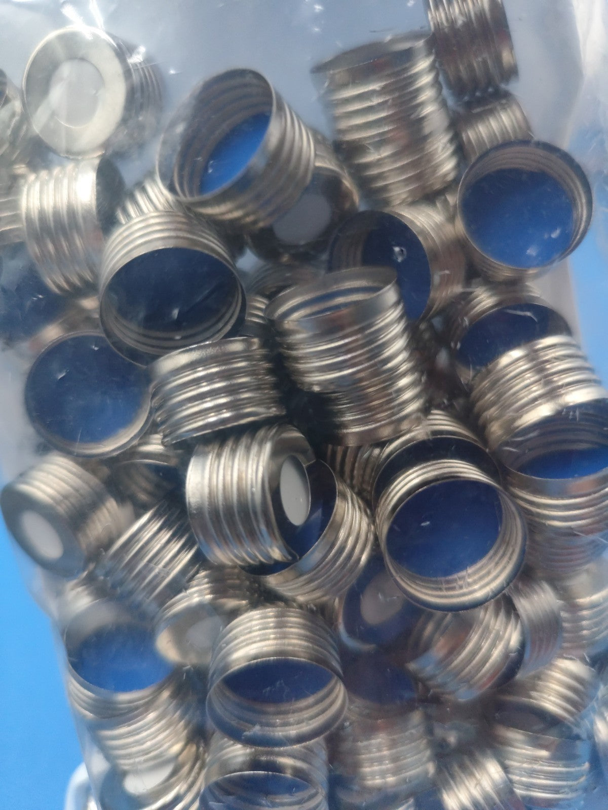 Magnetic Screw Cap for Headspace Vials 18 mm thread SU860103 Supelco 