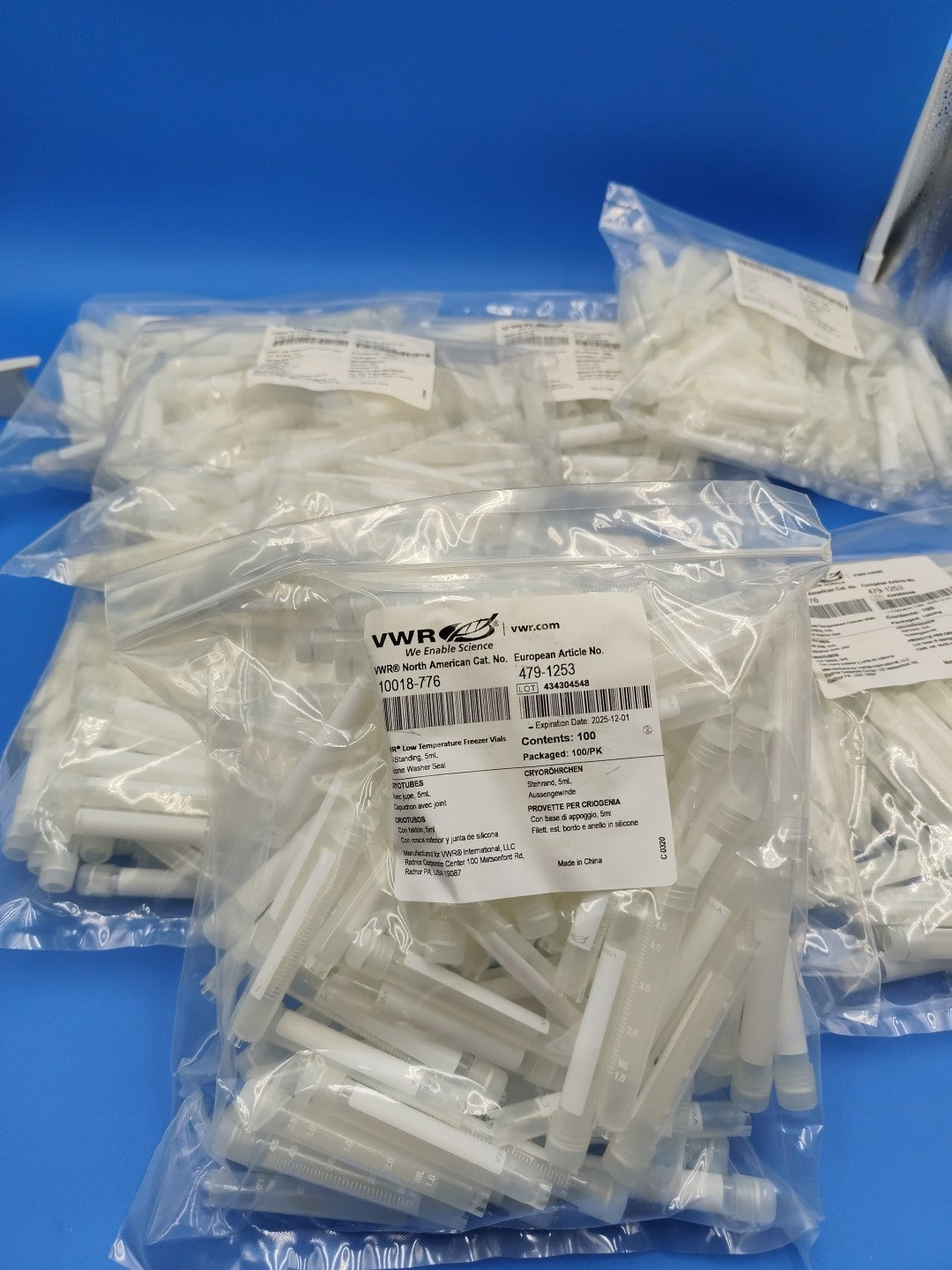 VWR Low Temperature Freezer Vial  Self-Standing 5mL Silicone Washer Seal Vials