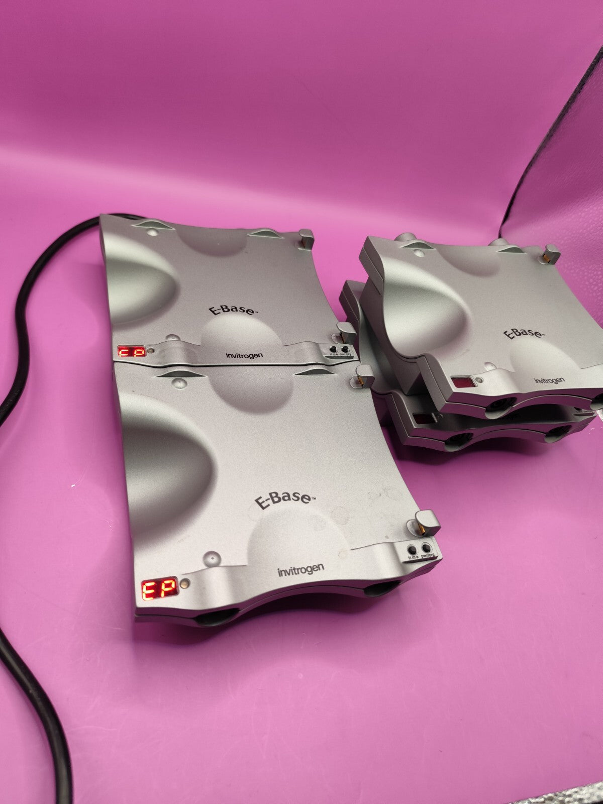 Invitrogen E-Gel Mother & Daughter E-Base Electrophoresis Unit ebase