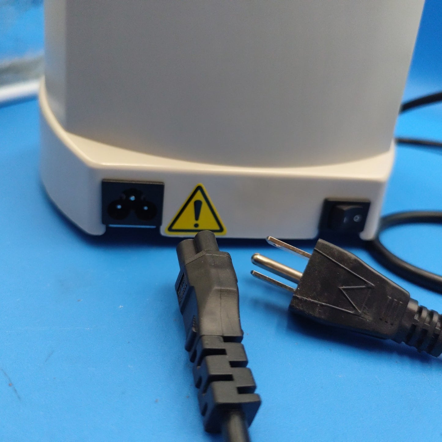 VWR Plate Spinner 230v 521-1648 With a Plug 