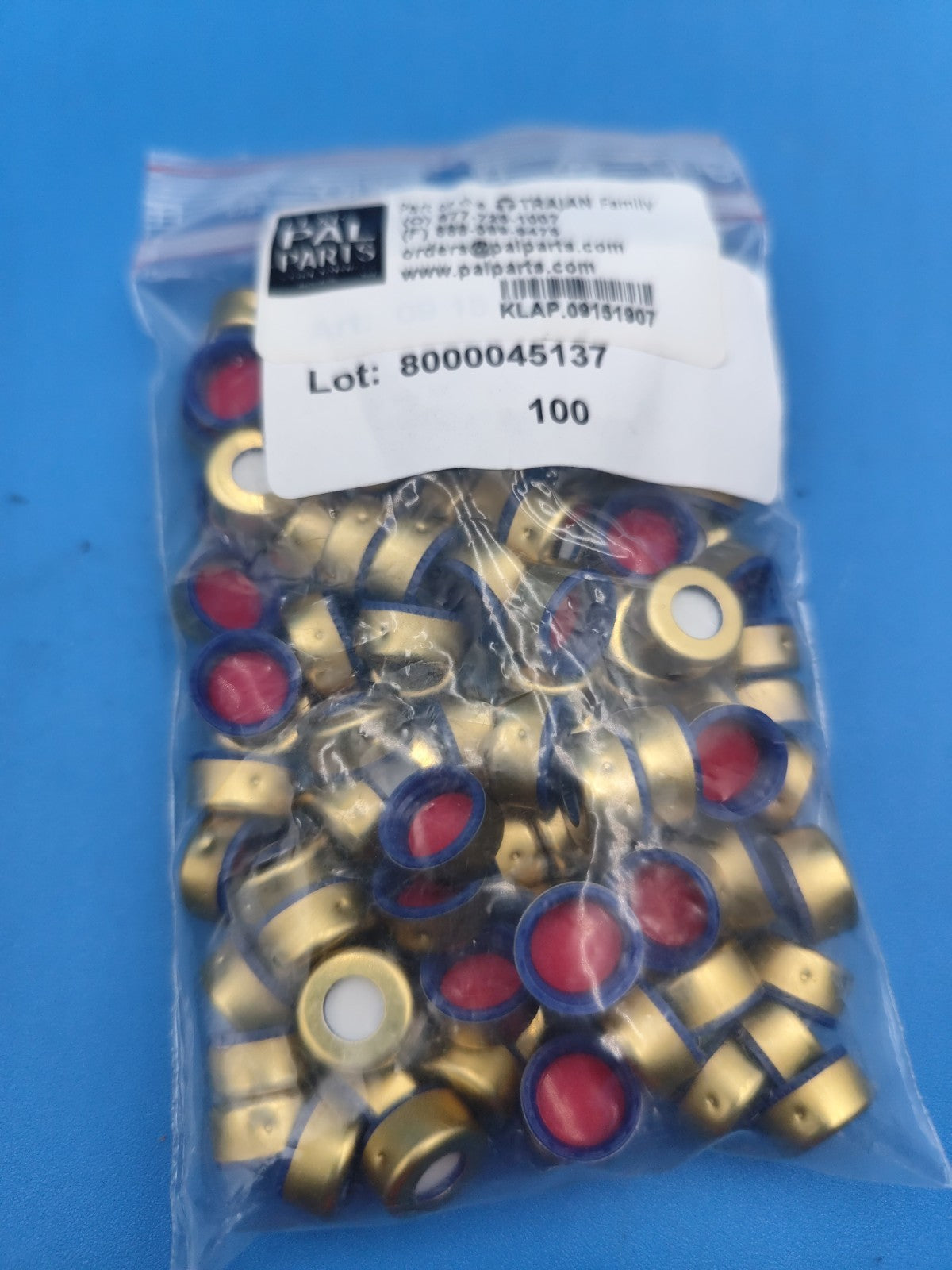 Trajan Scientific PAL System 9mm gold magnetic screw caps