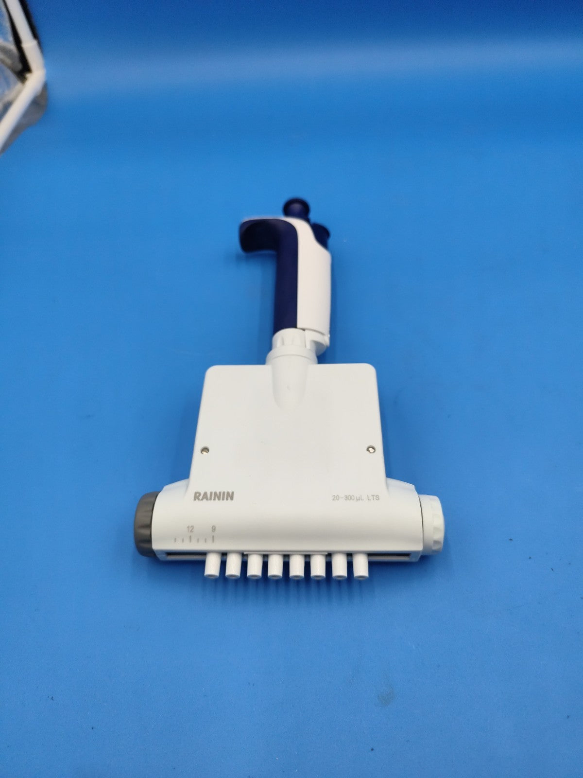 rainin 20-300 adjustable spacing 8 Channel