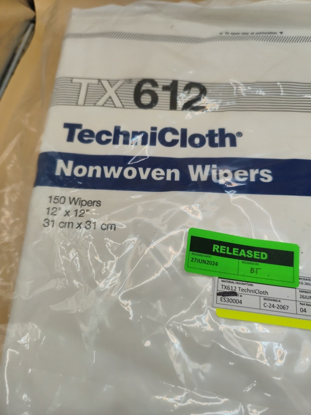 12"X12" Technicloth TX612 Wips Case Of 10 Bags Total 1500 Wipes