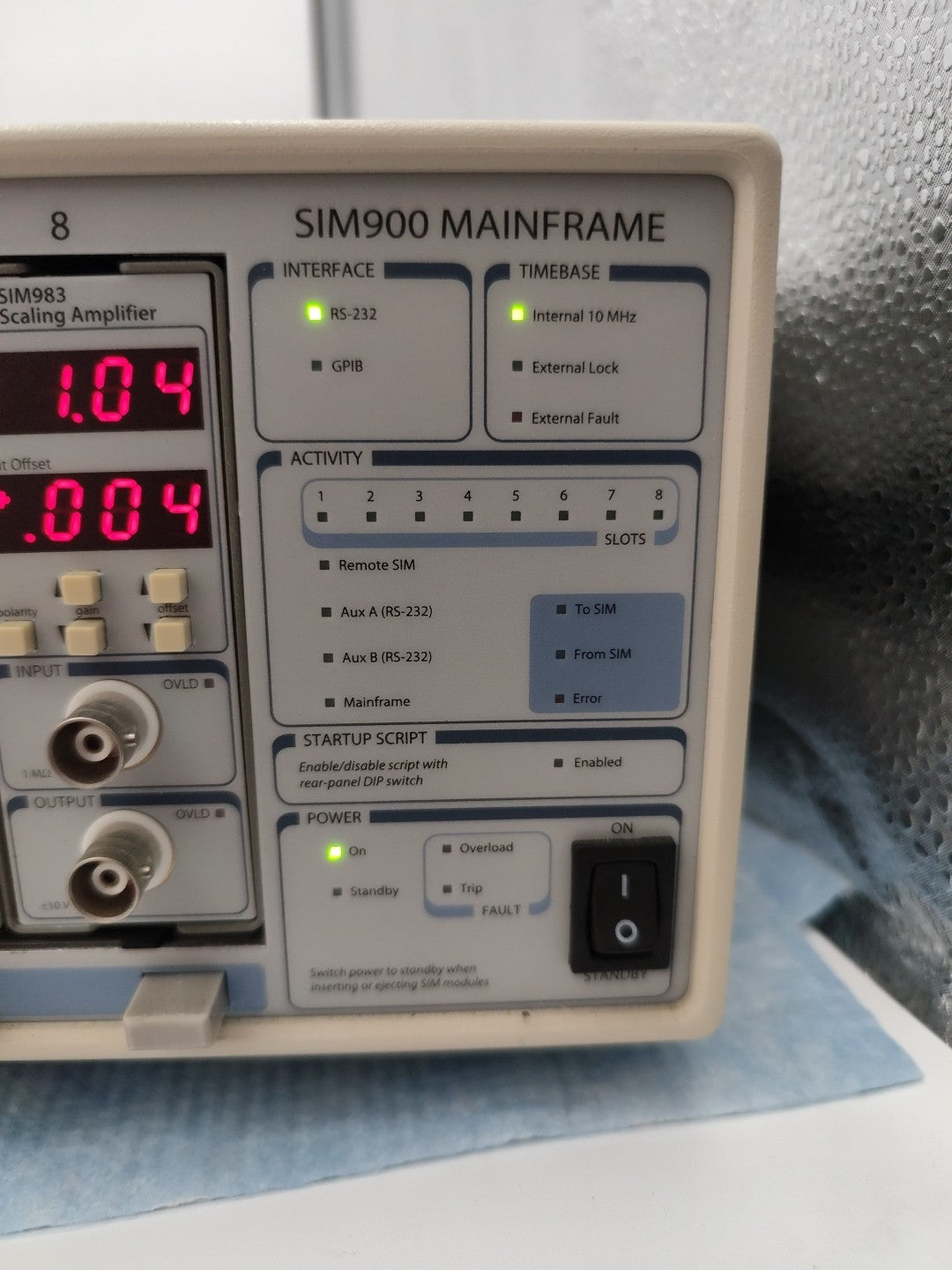 SRS SIM900 Mainframe Plus 2x SIM983