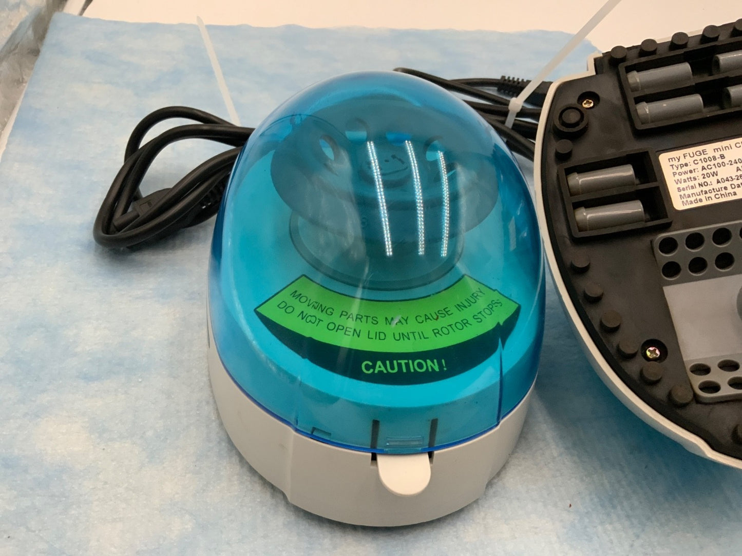 Mini Centrifuge for 1.5 ml 2ml or PCR tubes Thermo VWR Fisher Corning Mini Spin
