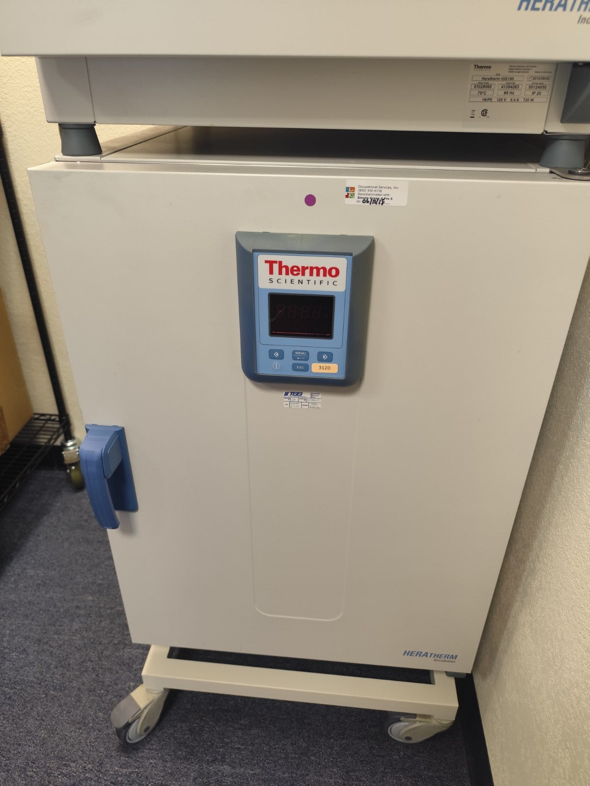 Thermo Scientific Heratherm Incubator