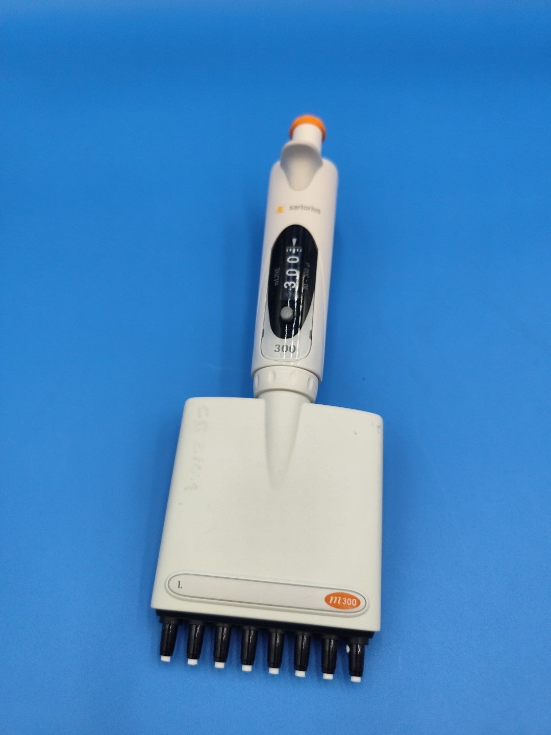 Satorius Mline 30-300ul 8 Channel Pipette