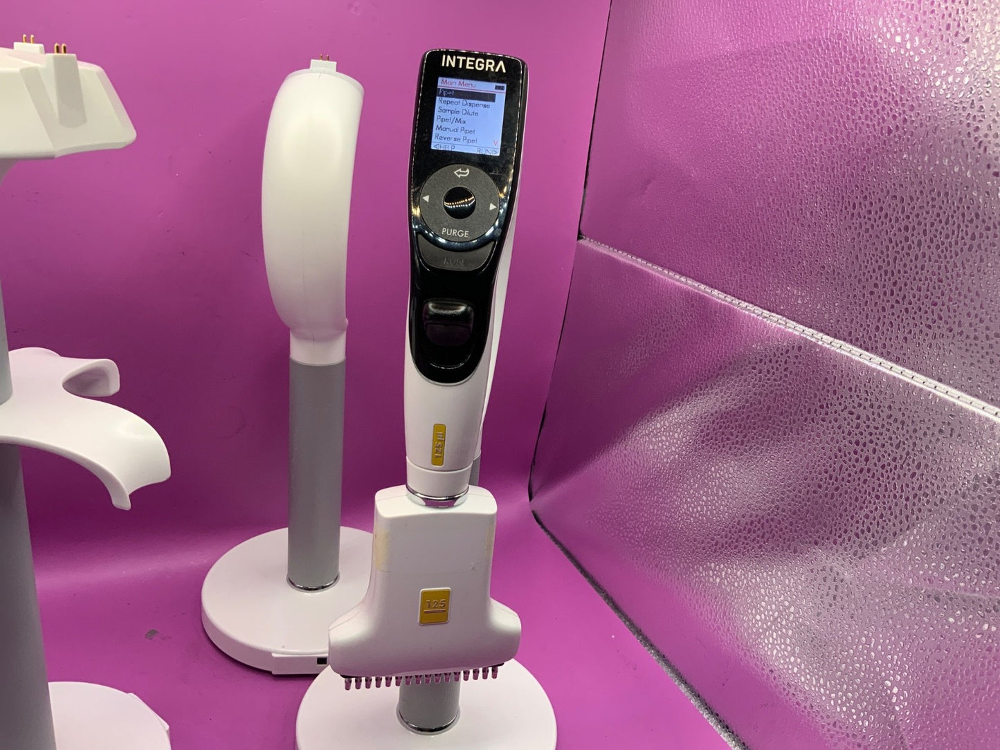 Integra electronic pipette adjustable spacing single multi channel