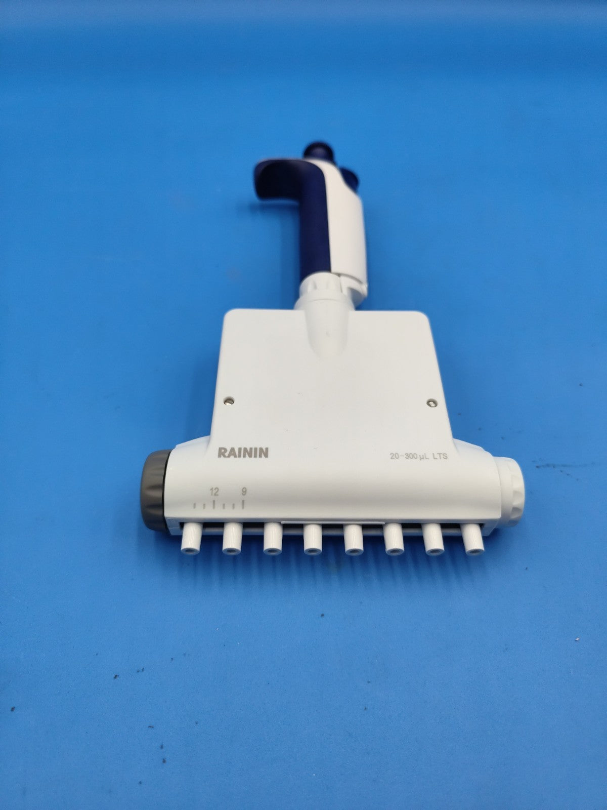 rainin 20-300 adjustable spacing 8 Channel