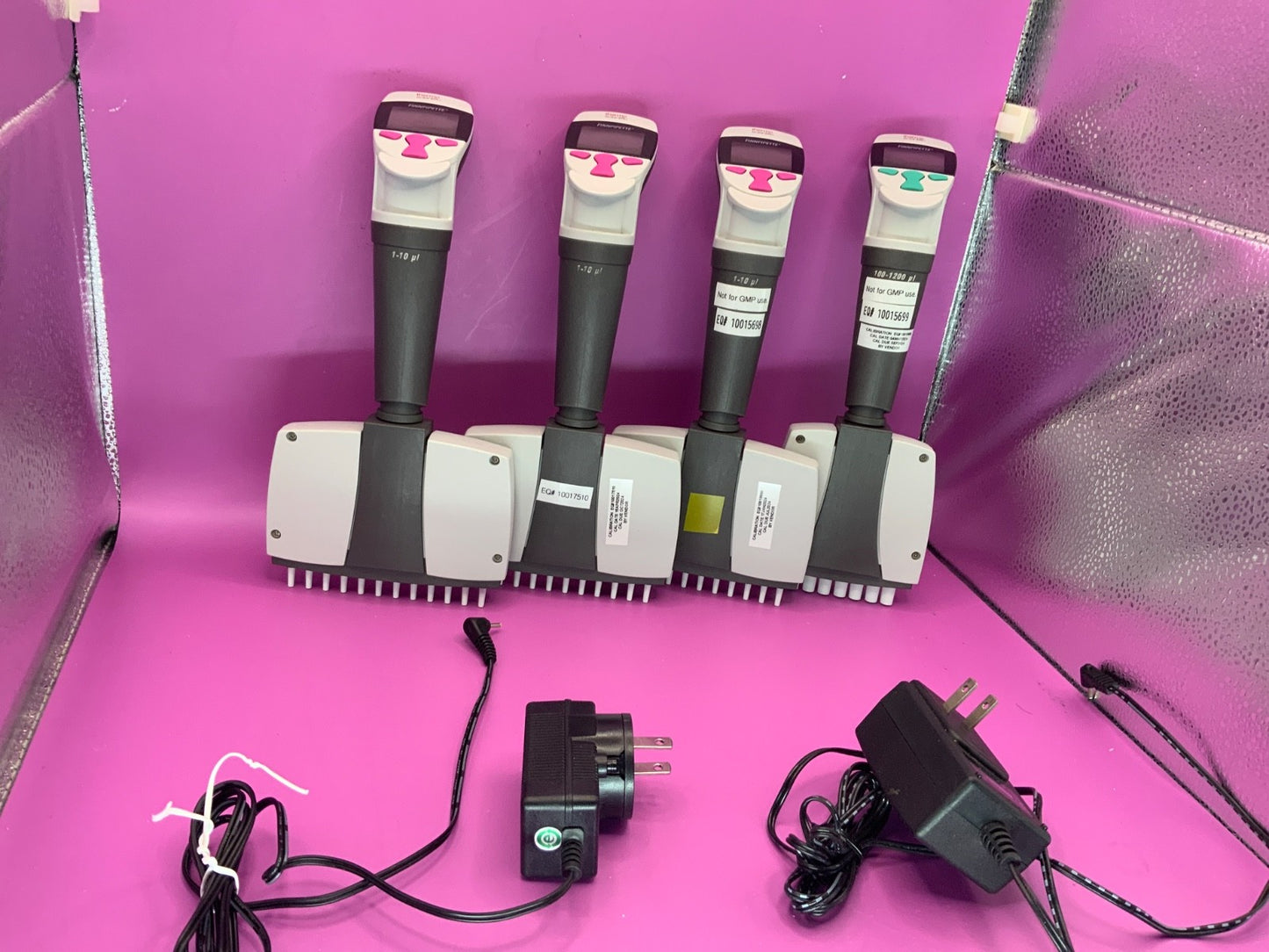 Thermo Scientific Finnpipette MultiChannel Electronic Pipette and charger