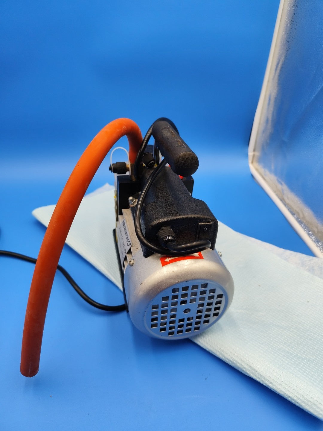 rotary  vacuum pump vp3.0 6.5oz Oil 1725rpm Working 110v 60hz CFM3.0