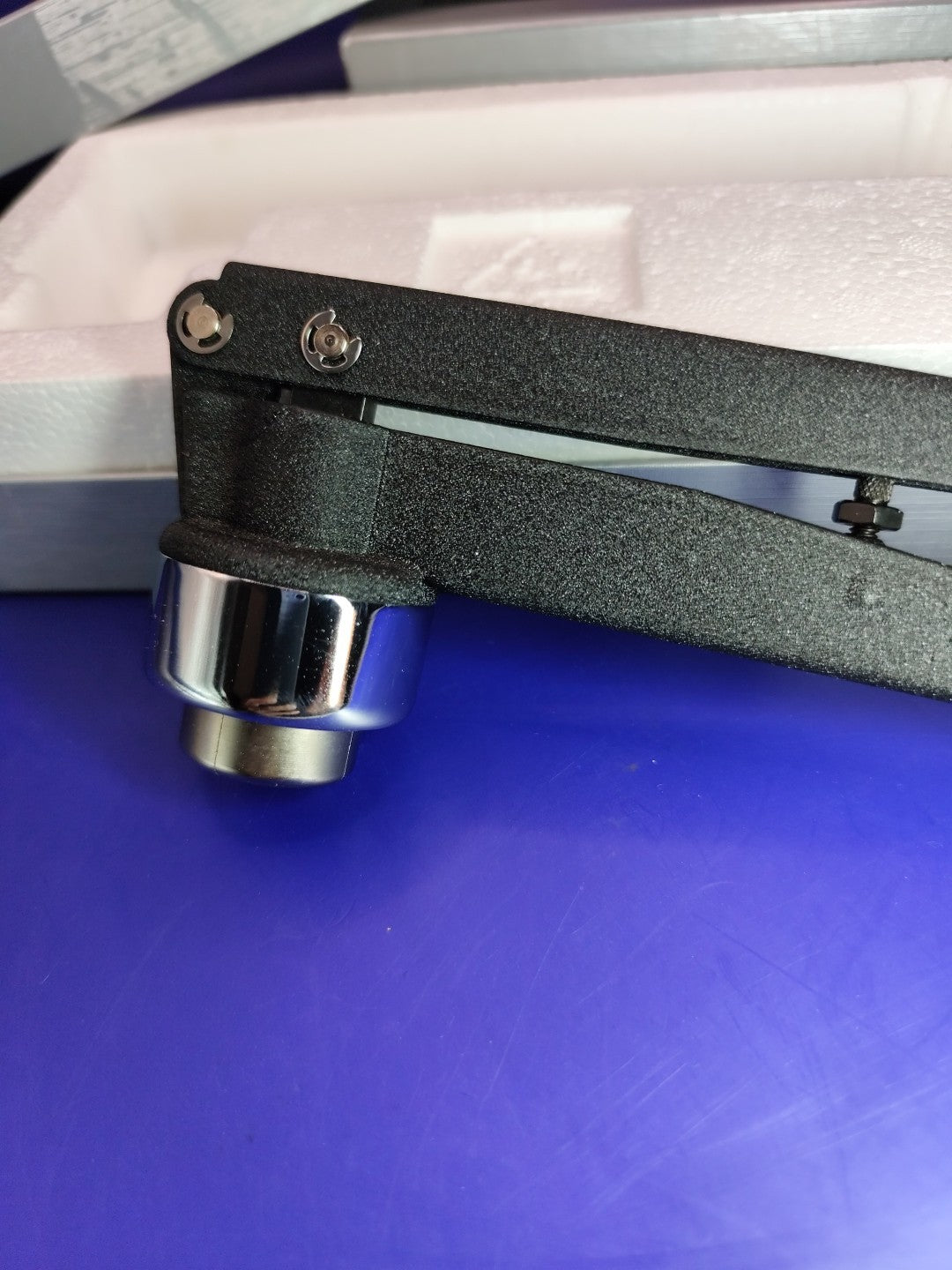 Vial Decapper For 11mm Seals 33181U Supelco
