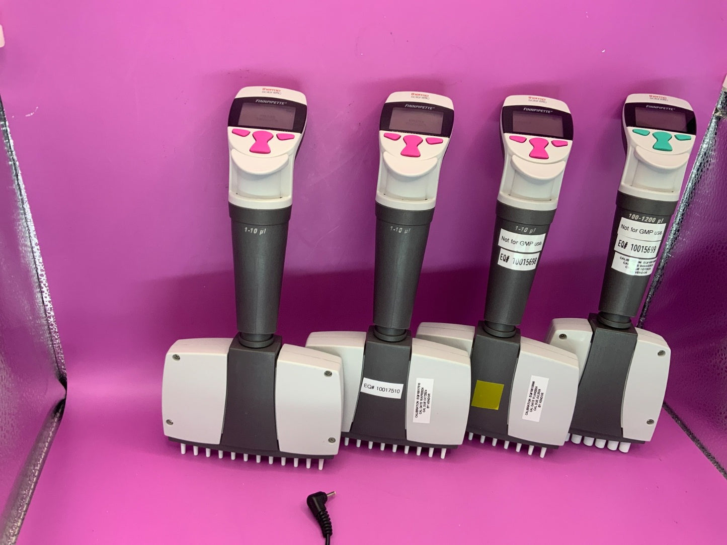 Thermo Scientific Finnpipette MultiChannel Electronic Pipette and charger