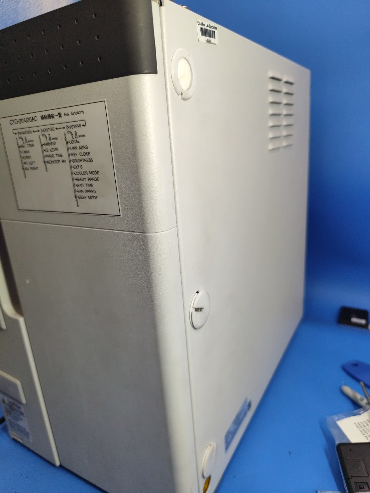 Shimadzu CTO-20AC Prominence Column Oven Door Is Open