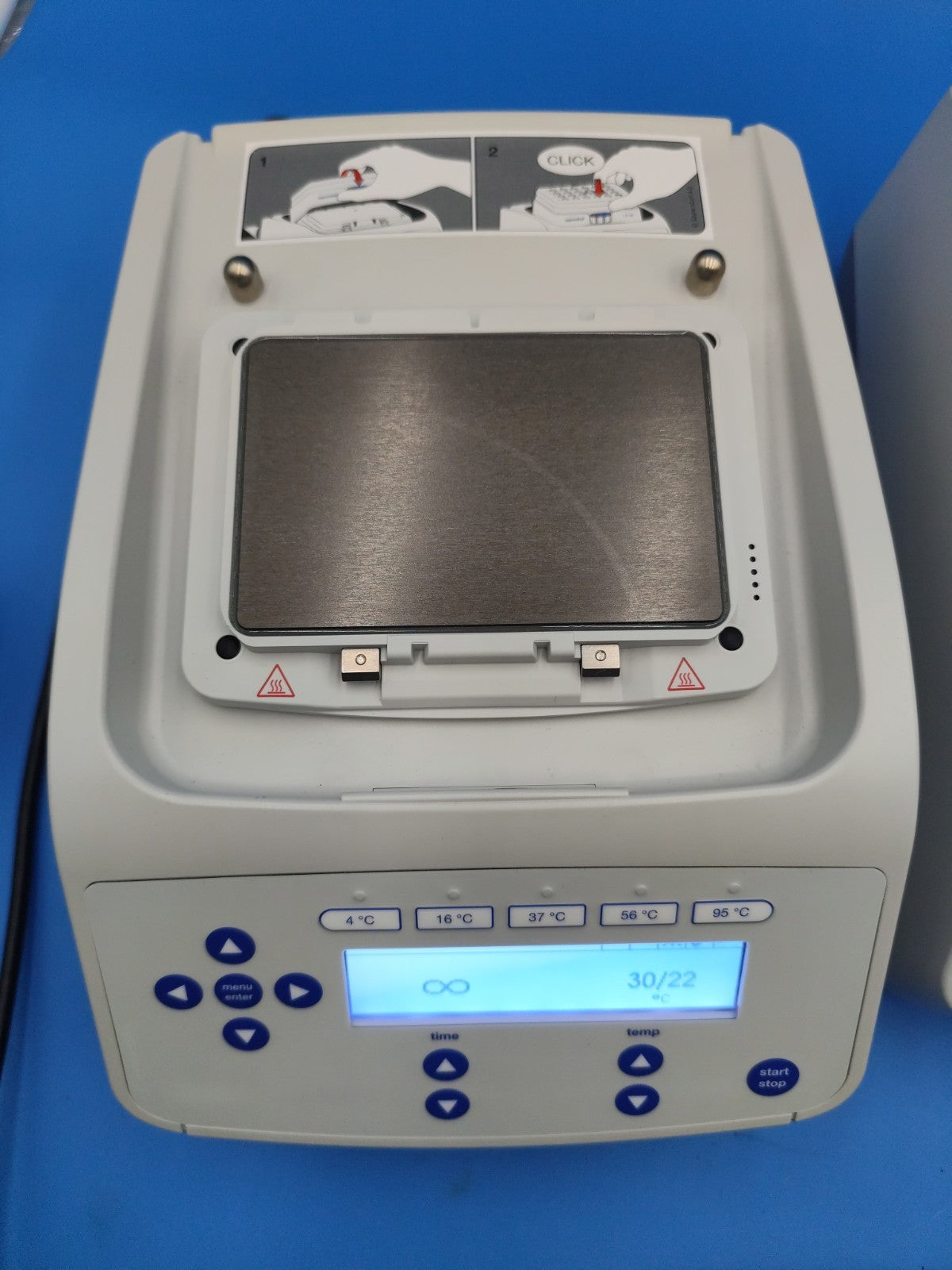 Eppendorf 5383 Thermostat C Heating And Cooling Device