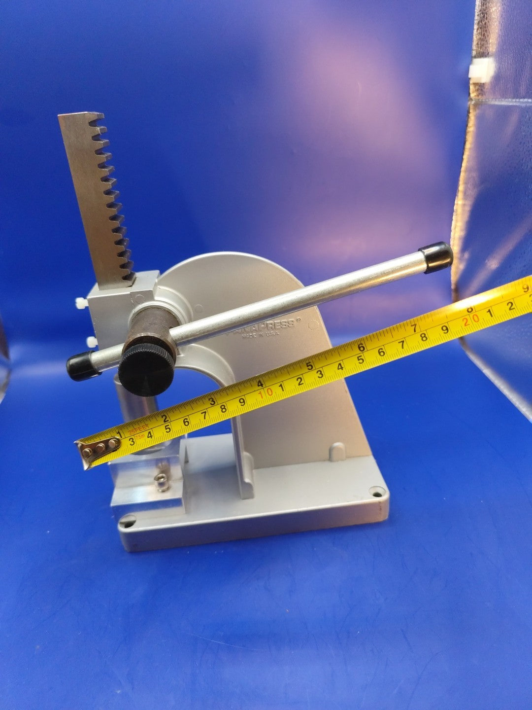 HanaPress Vise