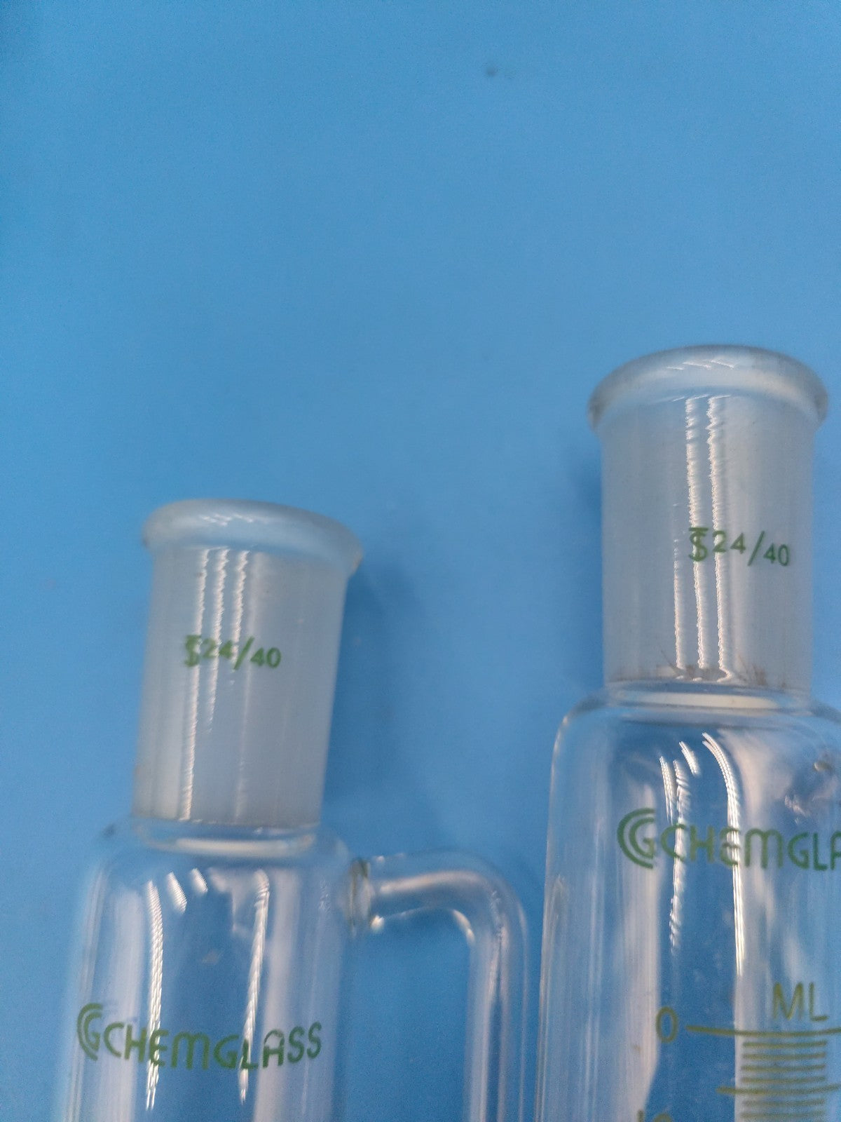 Pair Of Chemglass Addition Funnel 125ml 24/40