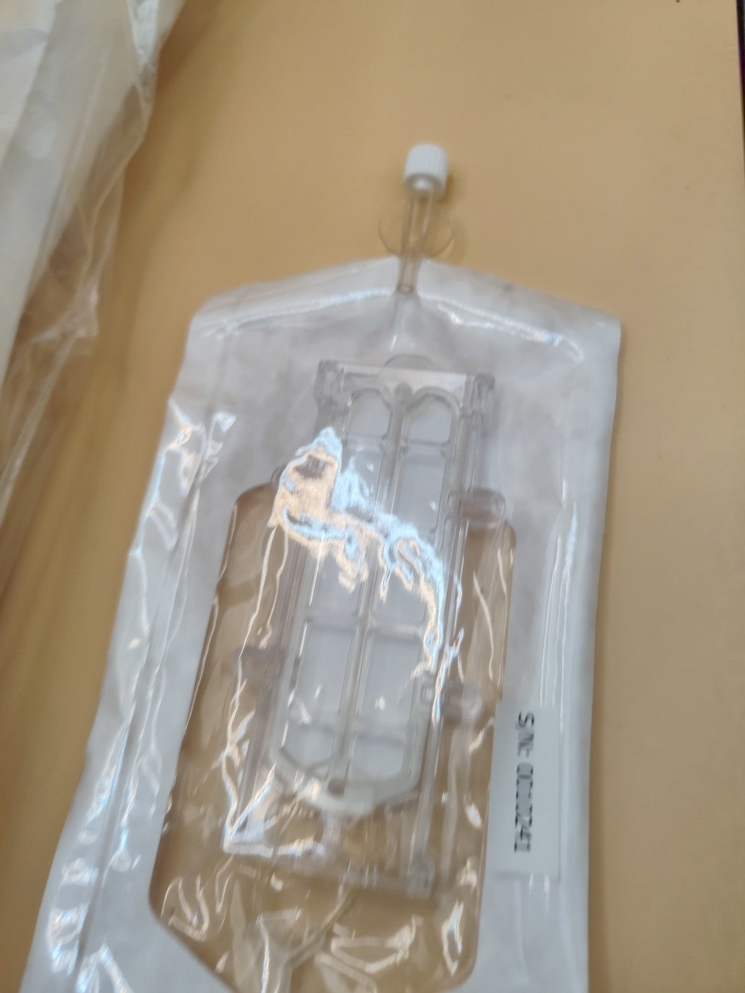 About 15 IV Infusion Filter With Sterilized Pouch