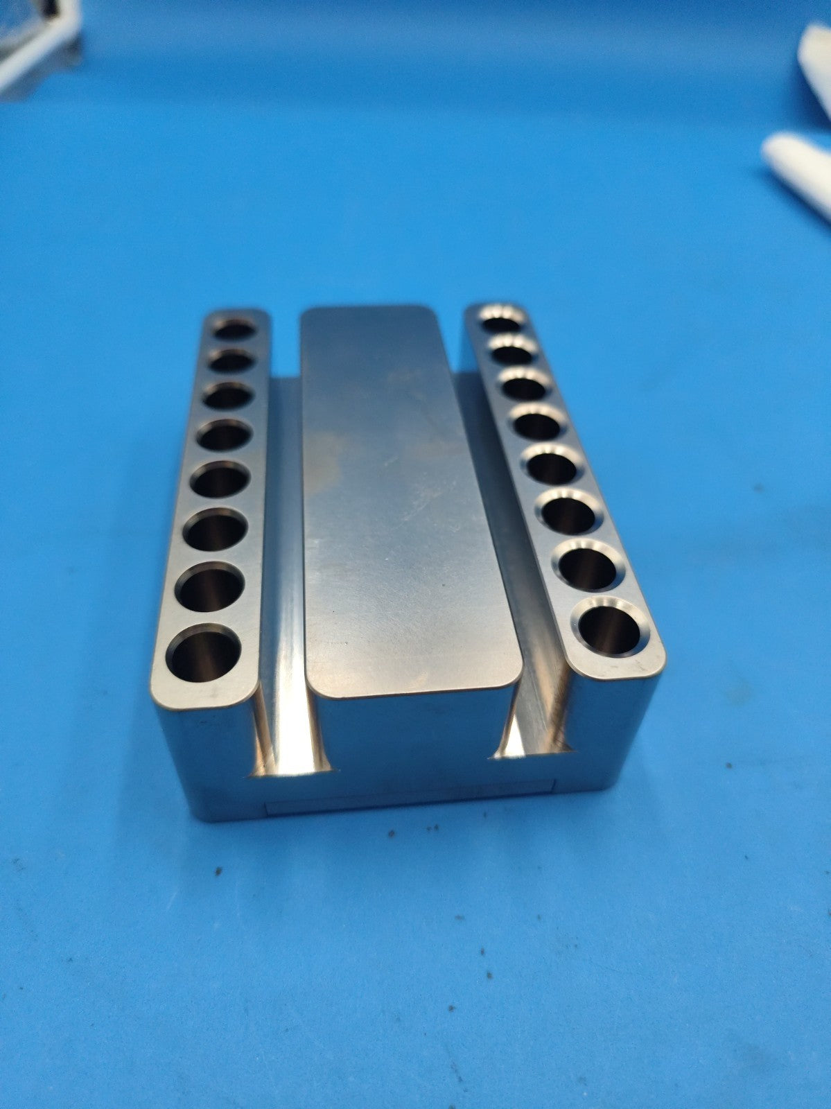 Applied Biosystems CytKick Max Tube Cooling Rack