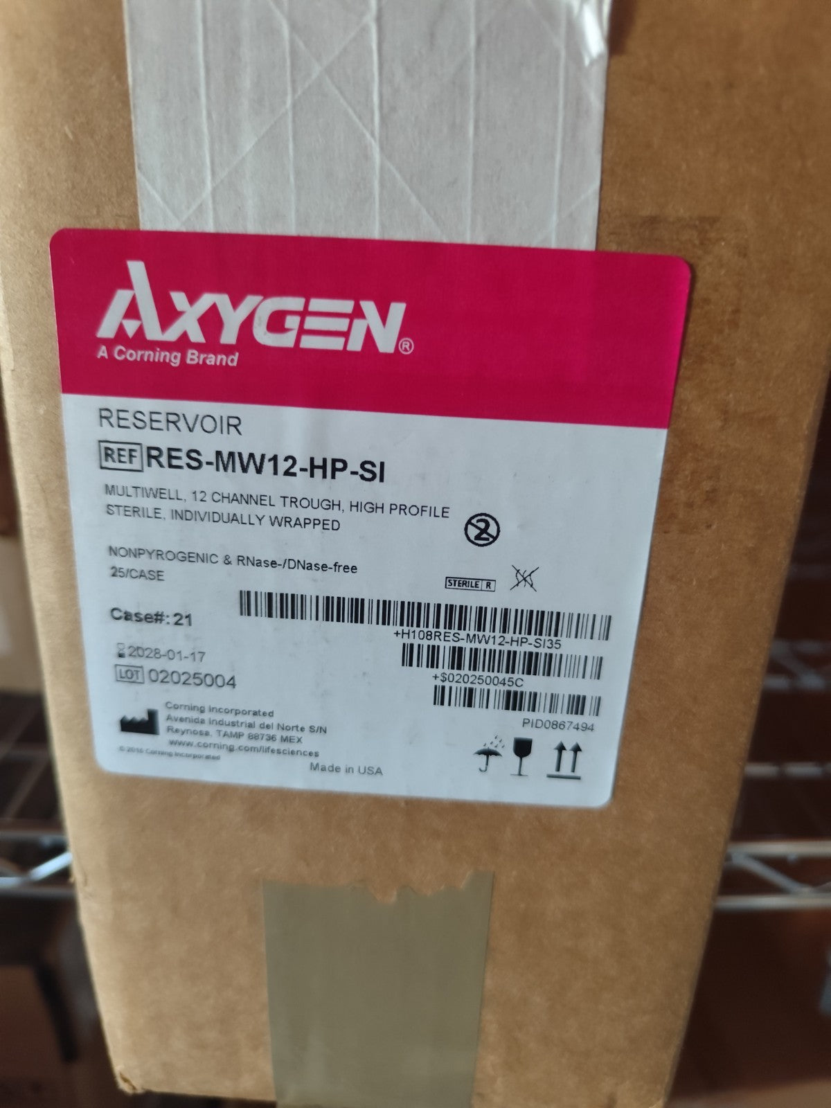 Axygen Multiwell Reagent Reservoir RES-MW12-HP-SI open Case 25