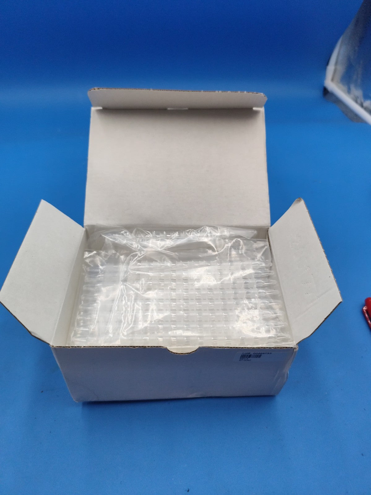 BOX OF 108 AGILENT TECHNOLOGIES 410092 TUBE STRIPS 0.2 mL THIN WALL