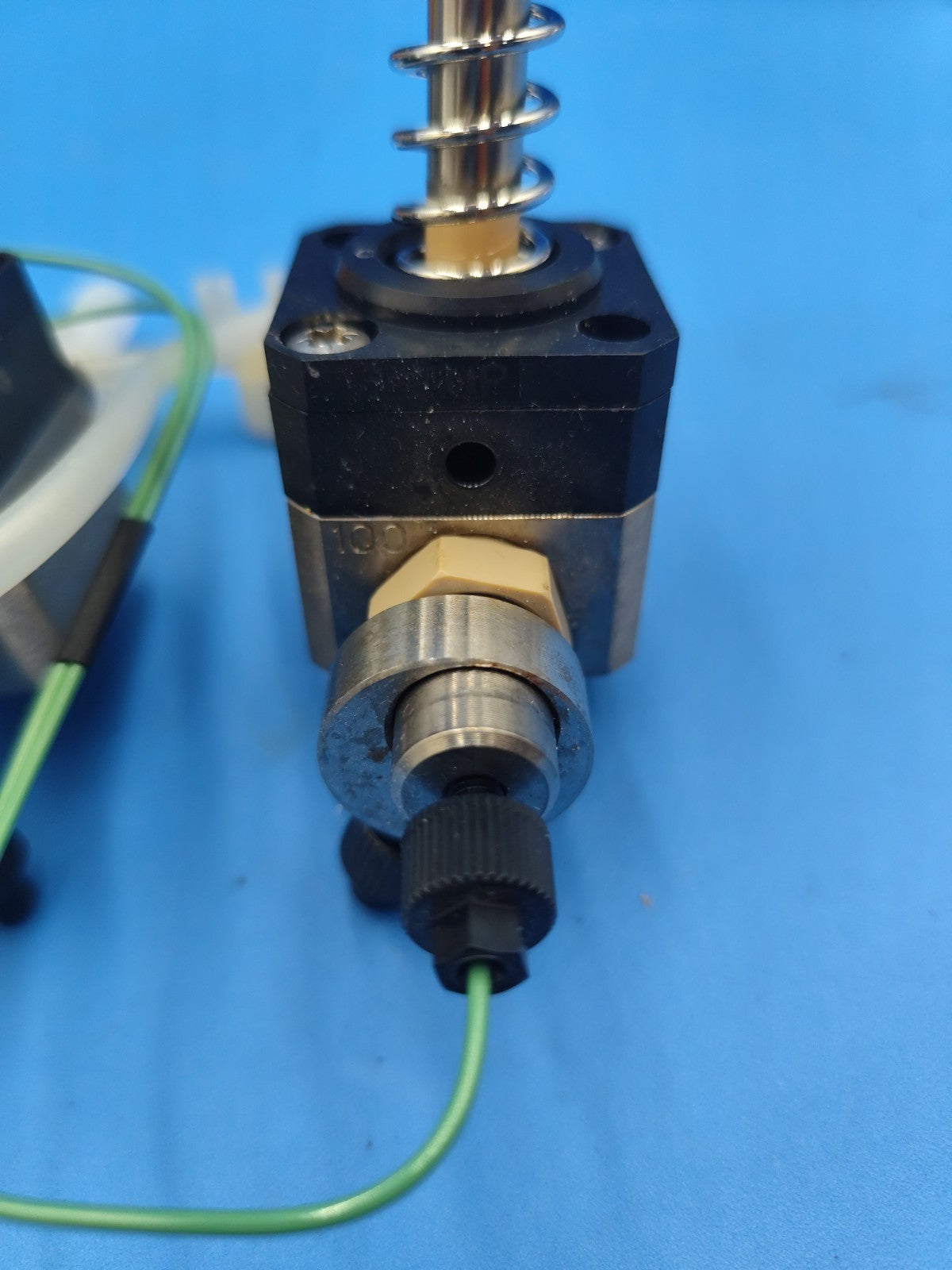 akta pump head assembly