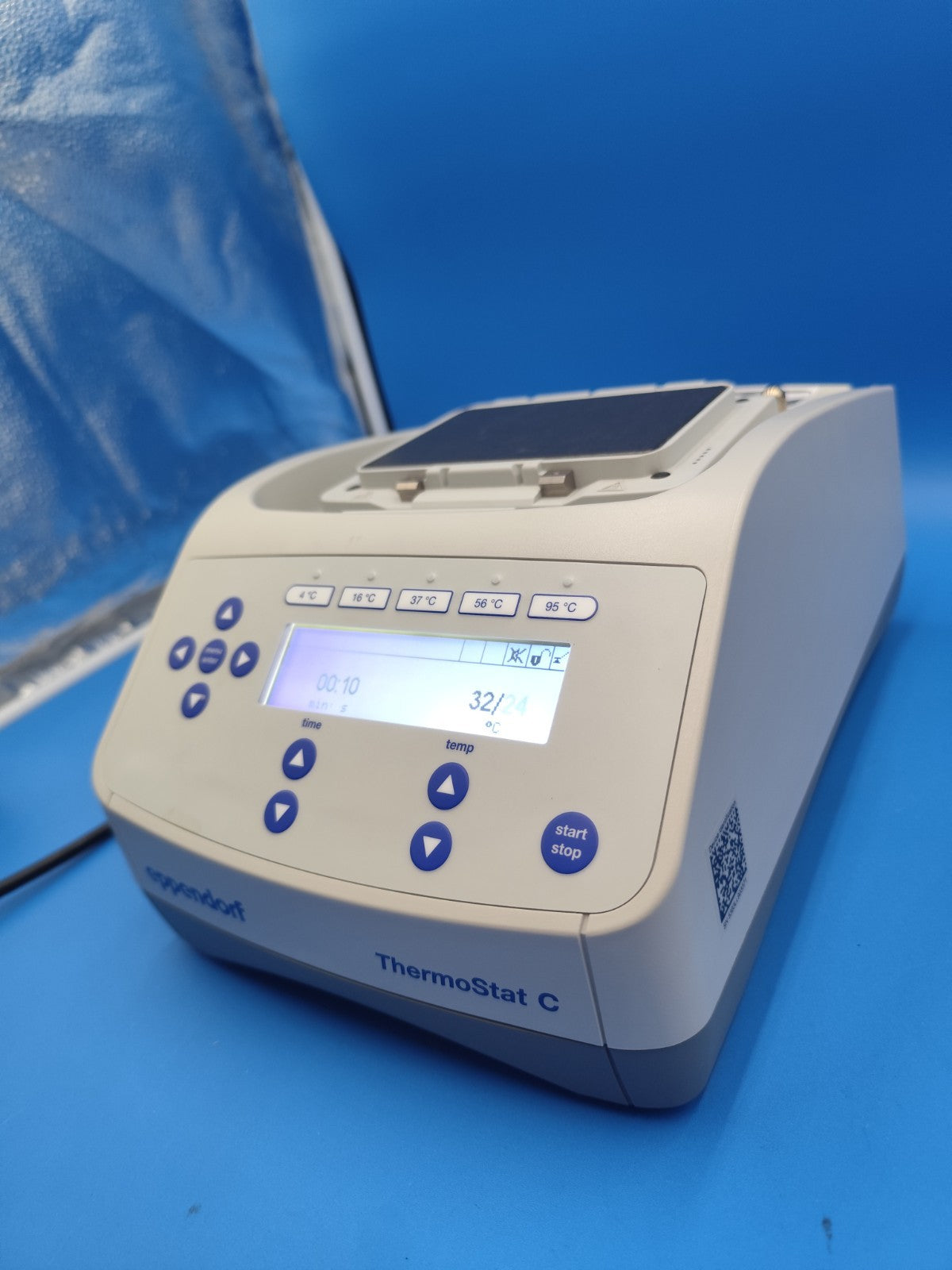 Eppendorf 5383 Thermostat C Heating And Cooling Device