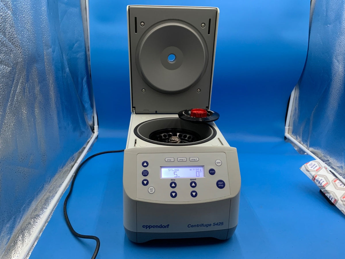 Eppendorf 5425 Centrifuge with FA-24X2 Rotor See Video Warranty