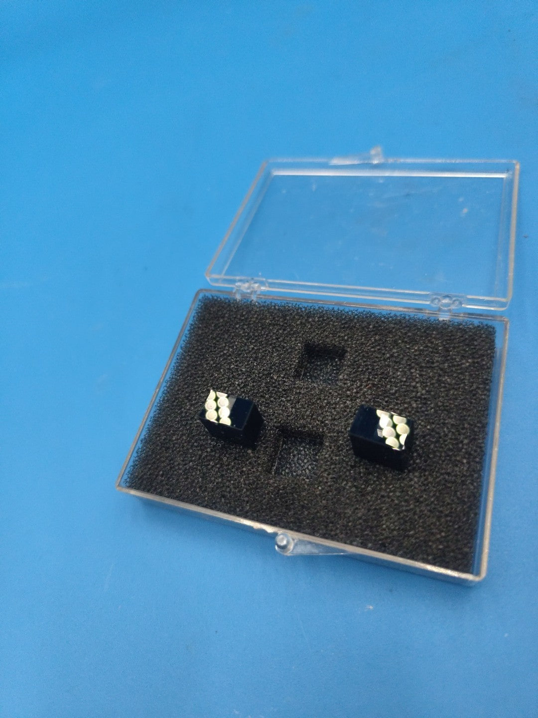 Small Volume Cuvette Pair Of 2 In Box .