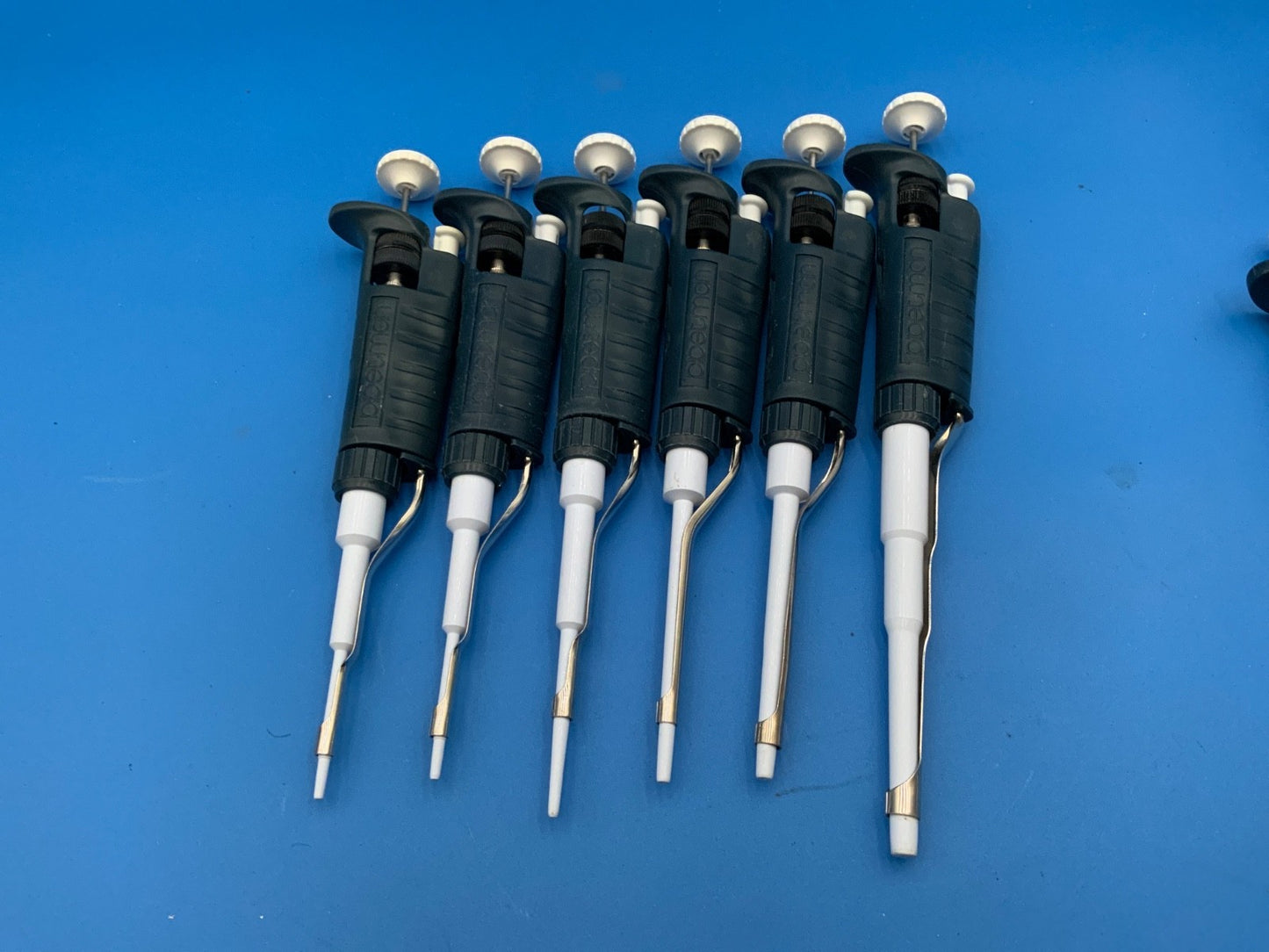 Gilson Pipetman or Equivalent Adjustable Single Multi Channel Manual Pipette Set