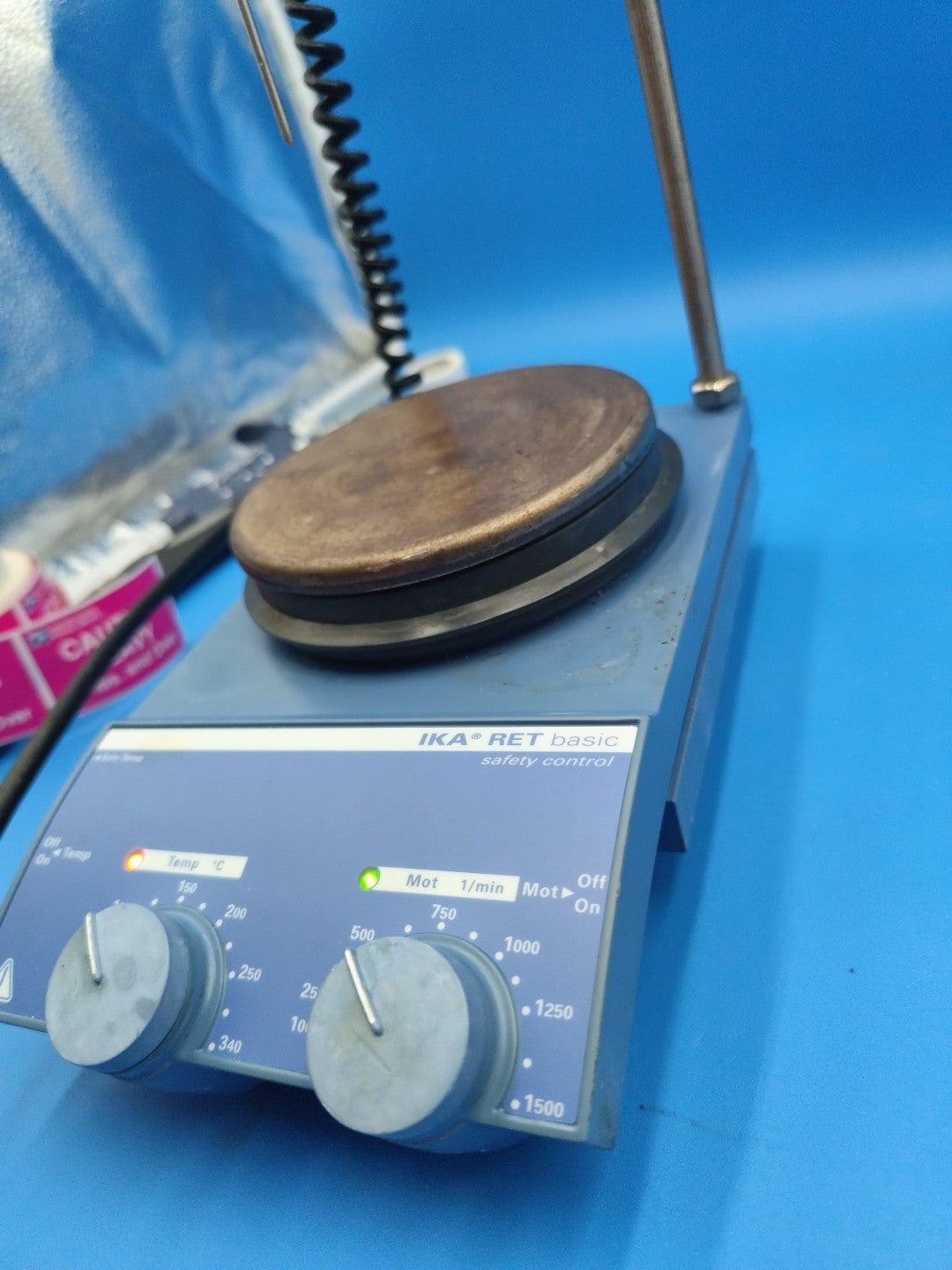 ika RET basic heating Magnetic stirrer with sensor With Safety Control w. Stand