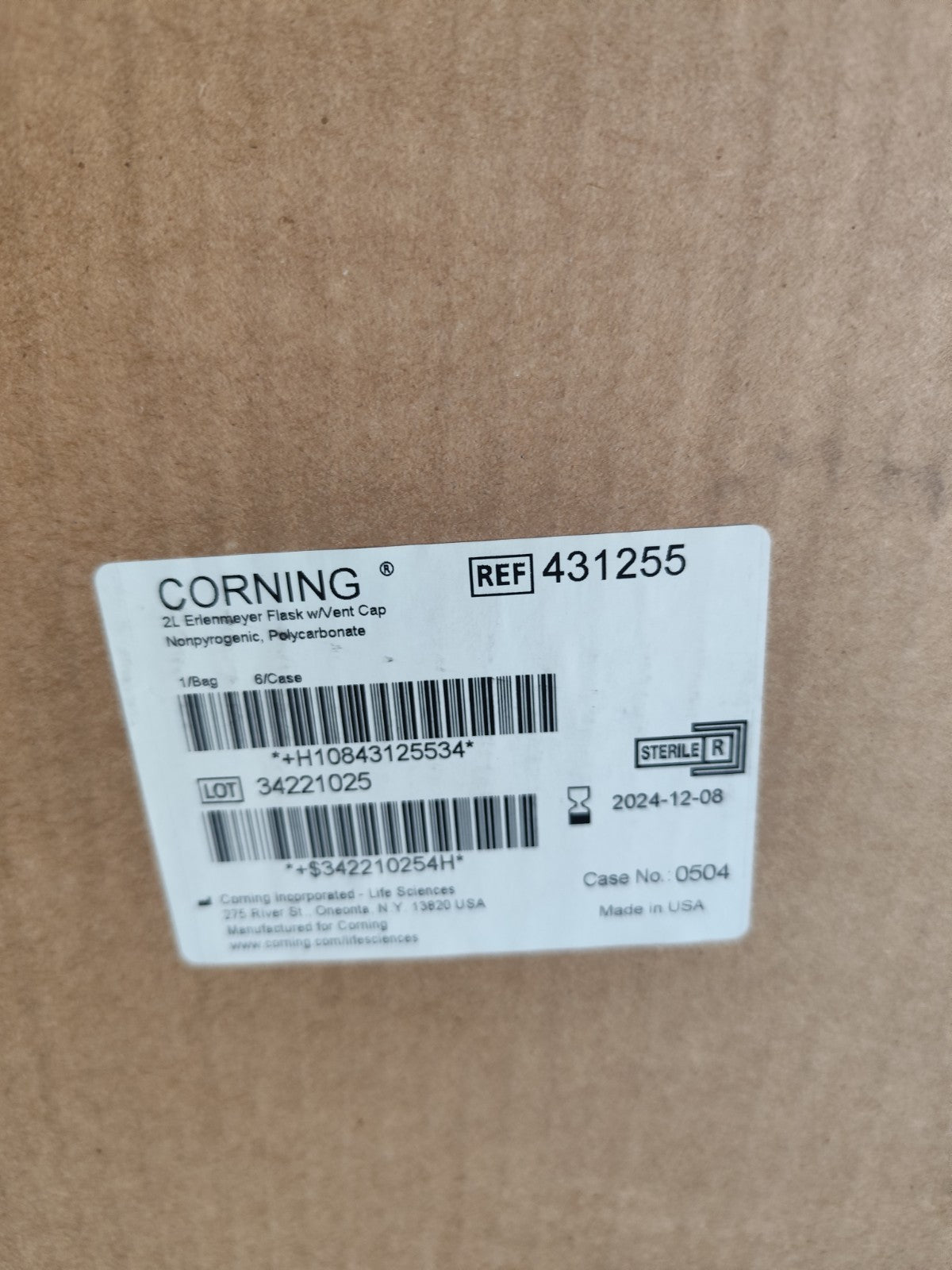 Corning REF 431255 Polycarbonate Erlenmeyer Flask with Vent Cap 2L Open Case 3