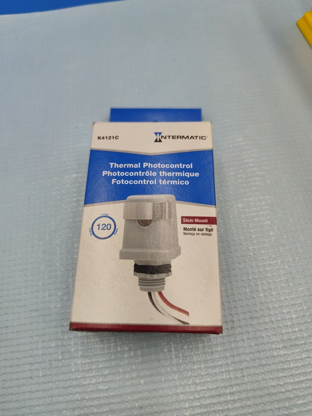 Stem Mount Thermal Photocontrol, 120 V K4121C