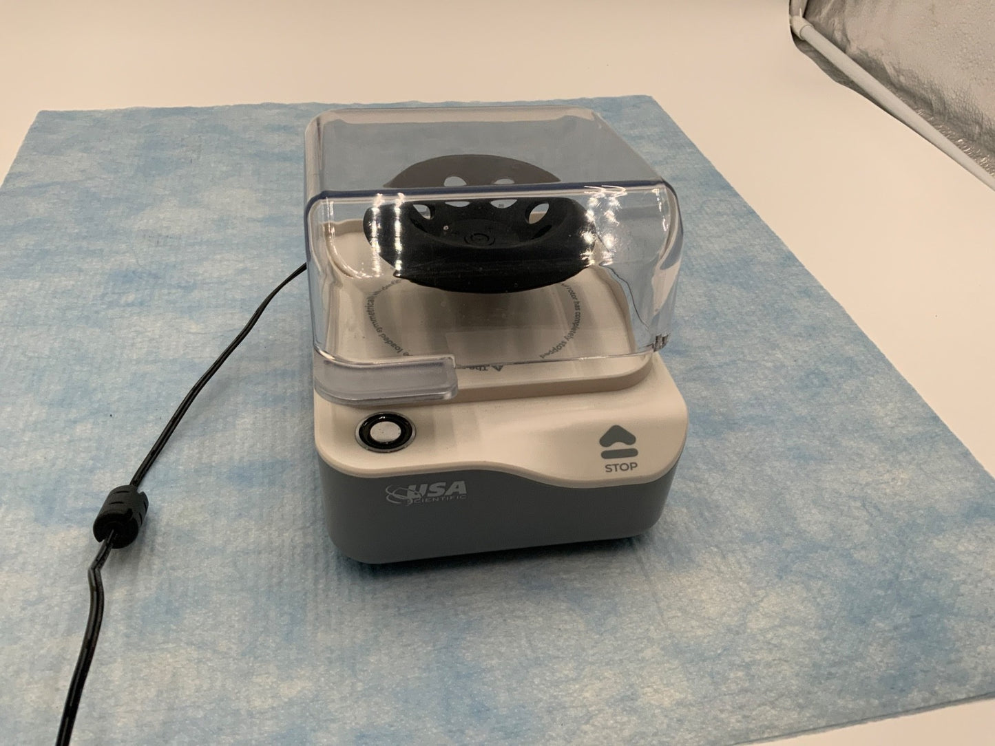 Mini Centrifuge for 1.5 ml 2ml or PCR tubes Thermo VWR Fisher Corning Mini Spin