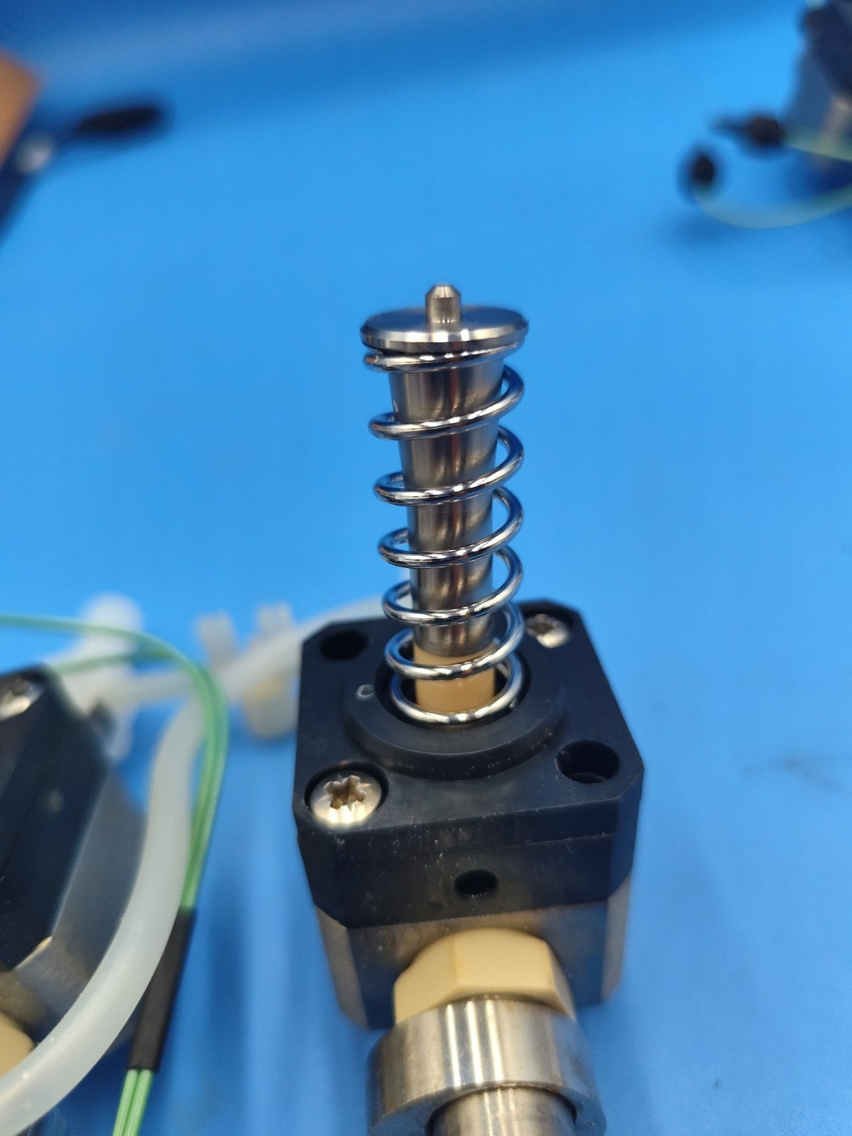 akta pump head assembly