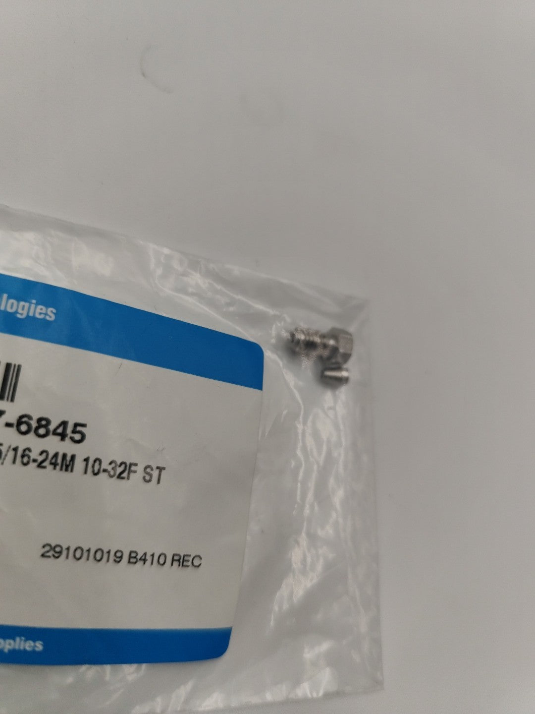 agilent Technologies 5067-6845 fitting adapter coned