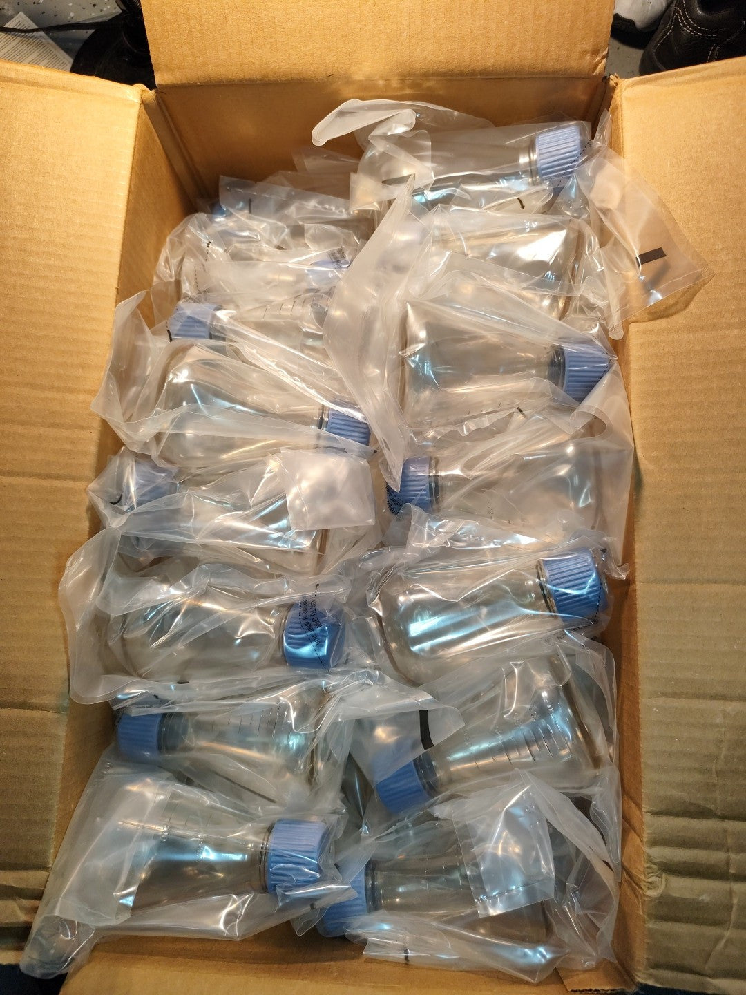 VWR Plastic Flask Pc 250ml Ster Cs45 431545 / 89095-268 No baffle Standard Cap