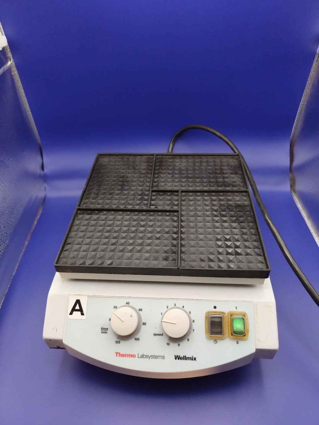 Thermo Labsystems Wellmix used Adjustable Shaking READ Shaker Mixer Rotator 